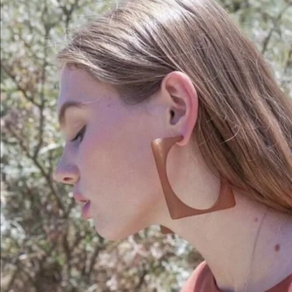 Rachel Comey Jewelry - 💕RACHEL COMEY💕 Tuck Acrylic Square Hoop Earrings ~ Amber NWOT